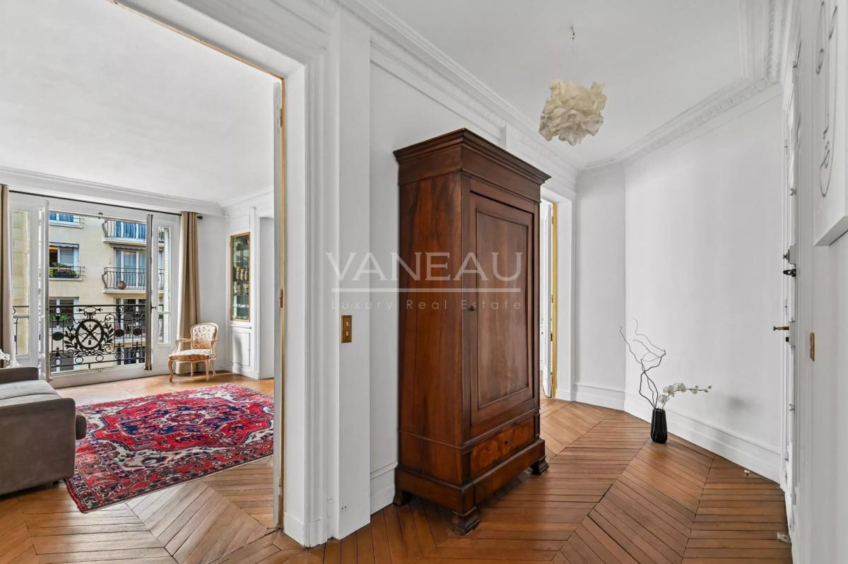 PARIS XVI - Passy Muette - Bel appartement - Deux chambres - Eta