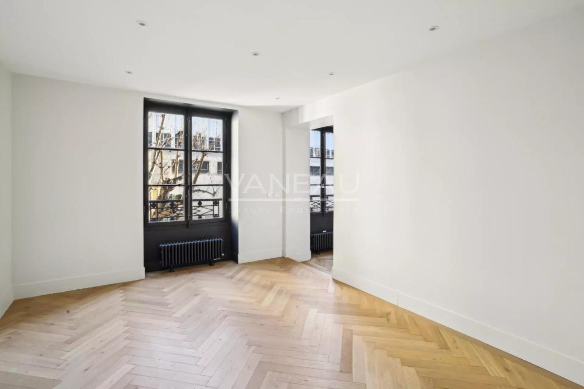 PARIS VIIIe - Proche Place Beauvau