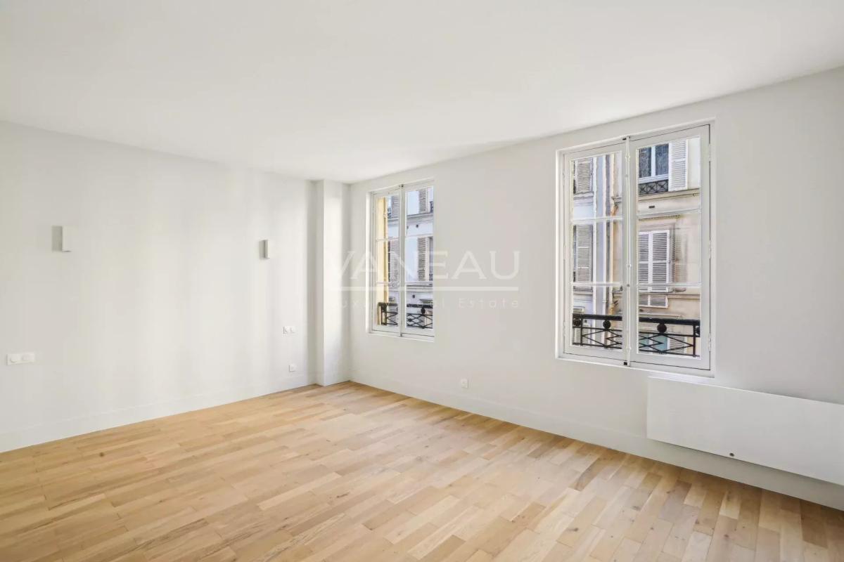 PARIS VIIIe - Proche Place Beauvau