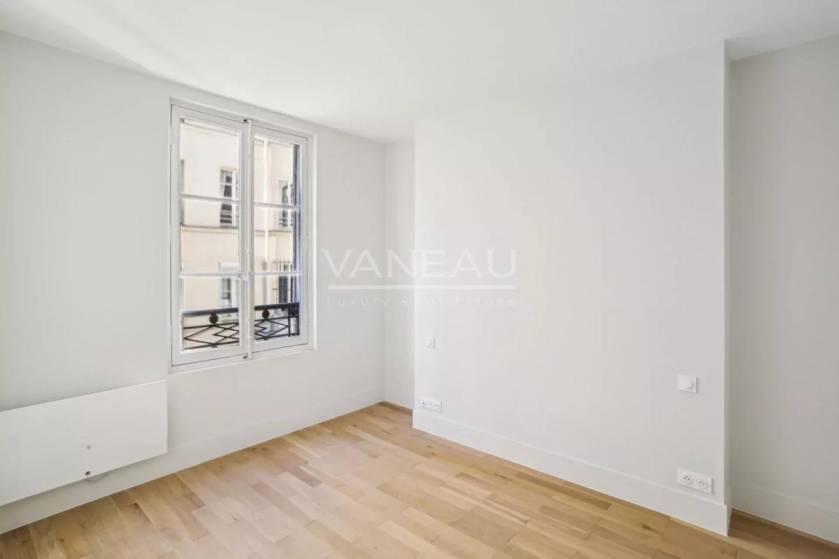 PARIS VIIIe - Proche Place Beauvau