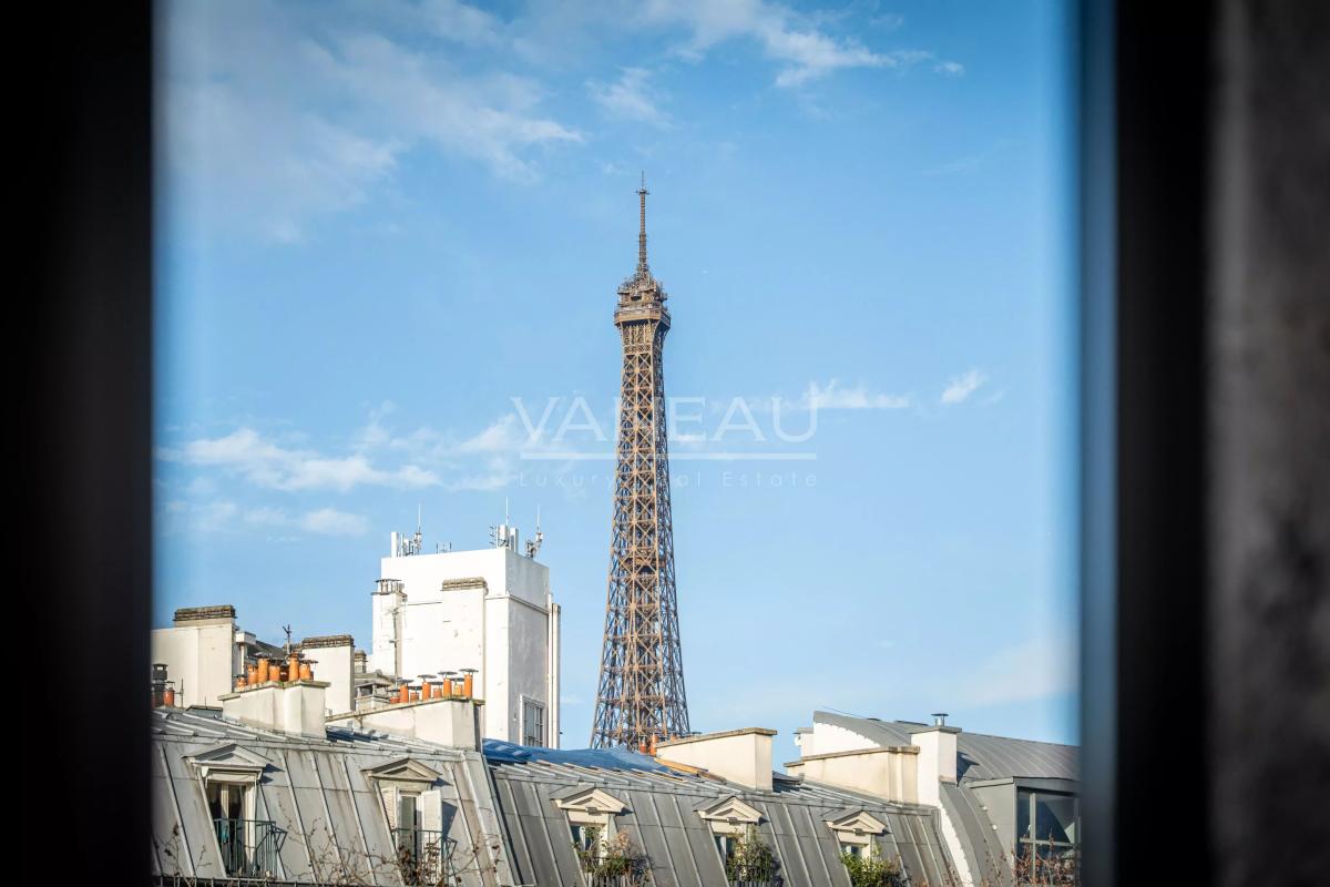 PARIS VII - Superbe appartement avec vue Tour Eiffel