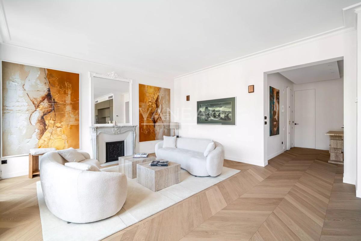 PARIS VII - Superbe appartement avec vue Tour Eiffel