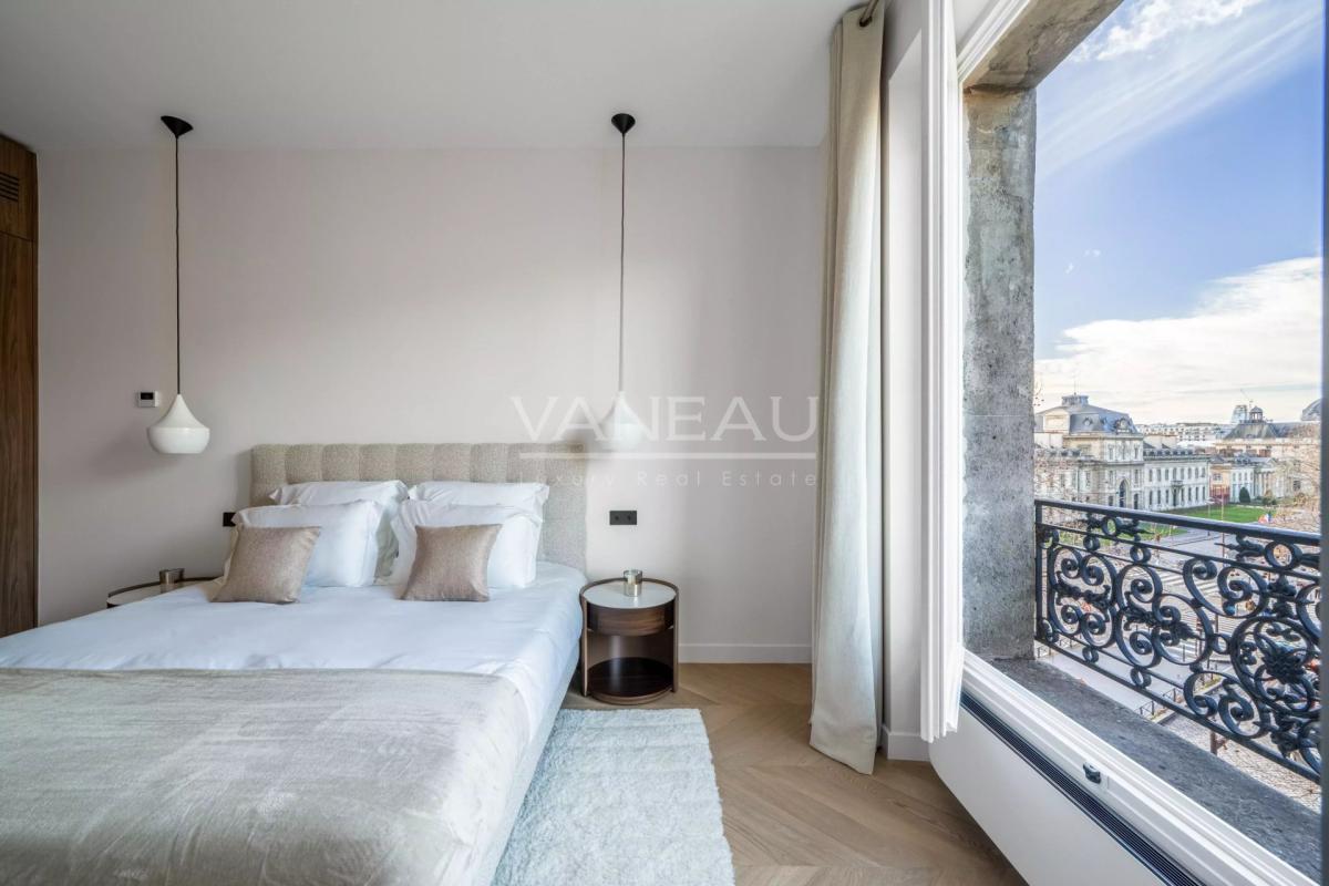 PARIS VII - Superbe appartement avec vue Tour Eiffel