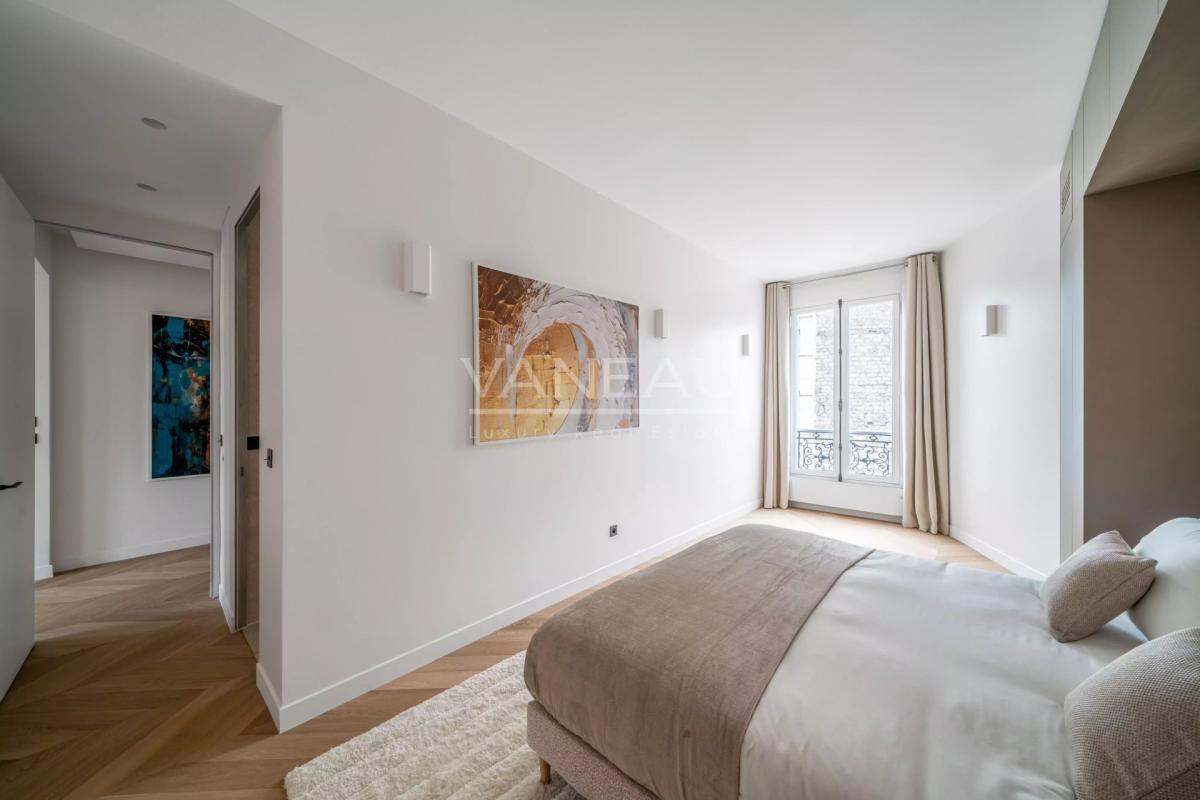 PARIS VII - Superbe appartement avec vue Tour Eiffel