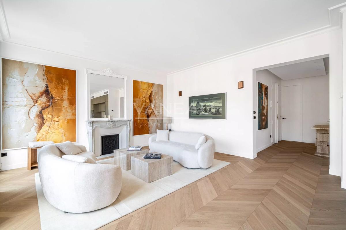 PARIS VII - Superbe appartement avec vue Tour Eiffel