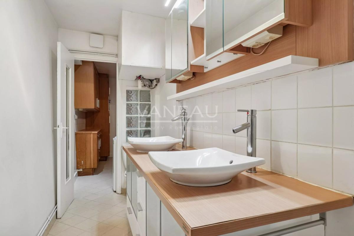 Paris 7 - deux pièces