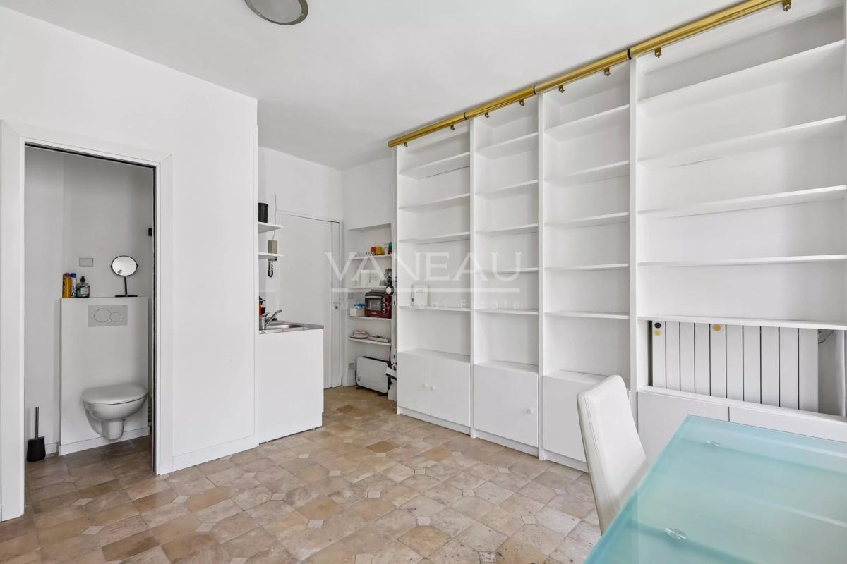 PARIS VIIe - quartier des antiquaires - 2 chambres