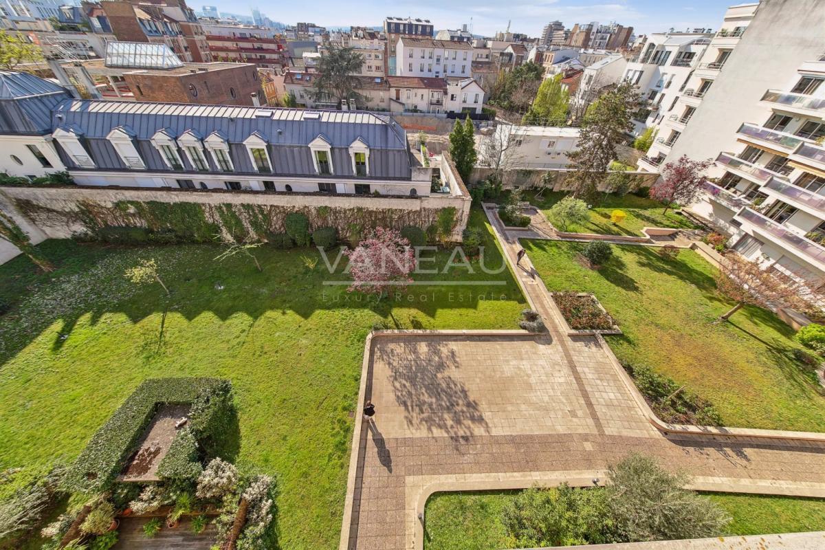 Boulogne - En étage - Soleil - Vue dégagée - Calme