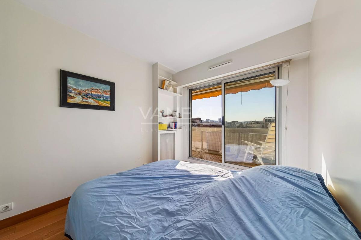 Boulogne - En étage - Soleil - Vue dégagée - Calme