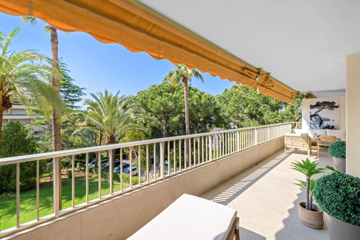 Cannes Basse Californie Appartement 3 pièces rénové à vendre