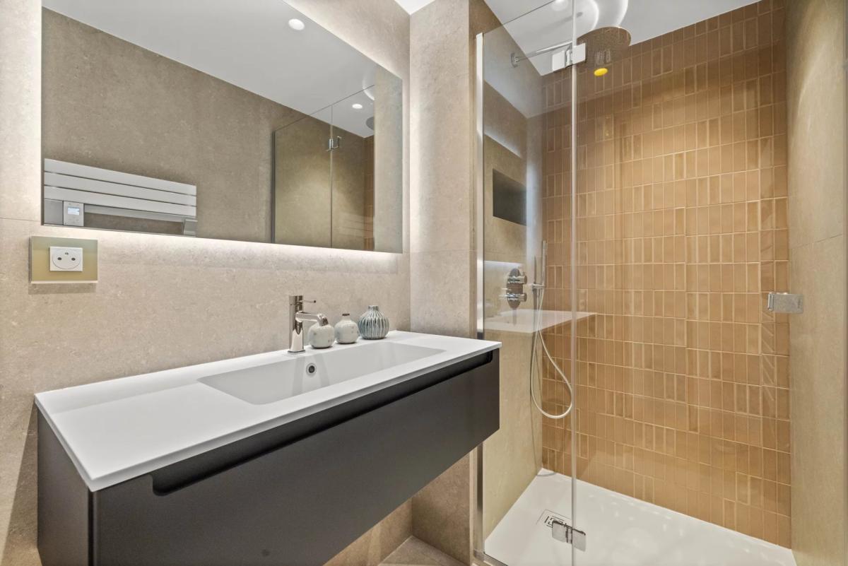 Cannes Basse Californie Appartement 3 pièces rénové à vendre