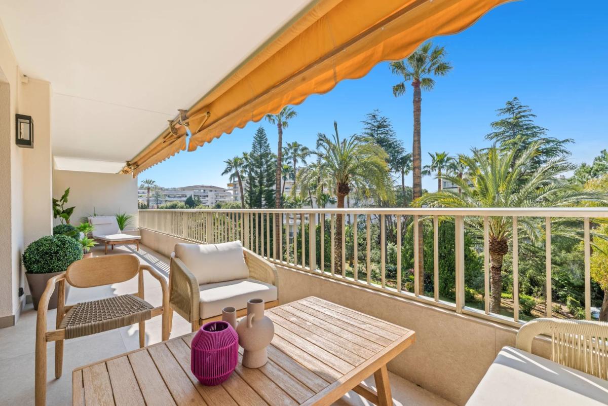 Cannes Basse Californie Appartement 3 pièces rénové à vendre