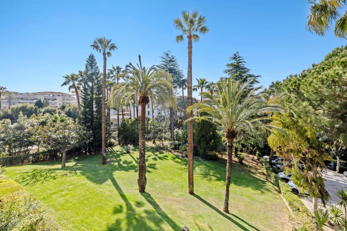 Cannes Basse Californie Appartement 3 pièces rénové à vendre