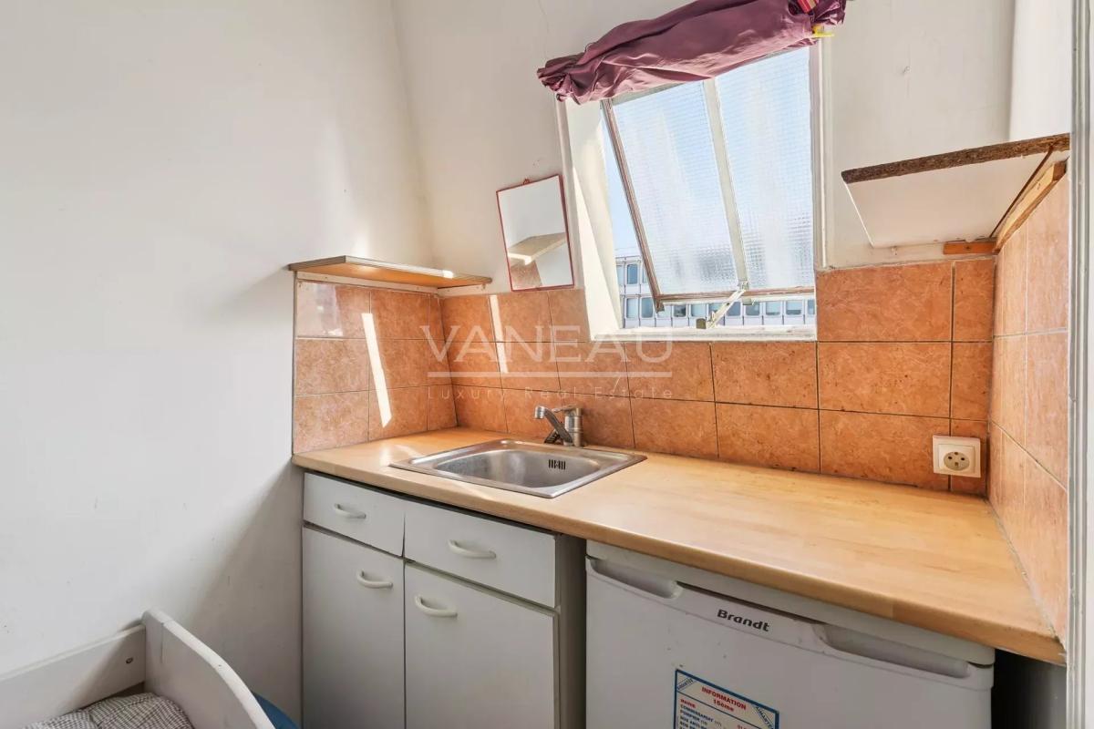 Paris XVe - Sèvres Lecourbe : Chambre de service