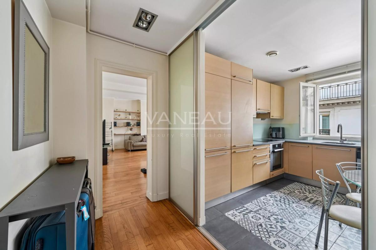 PARIS XVe - Pasteur/Montparnasse - Appartement familial en étage