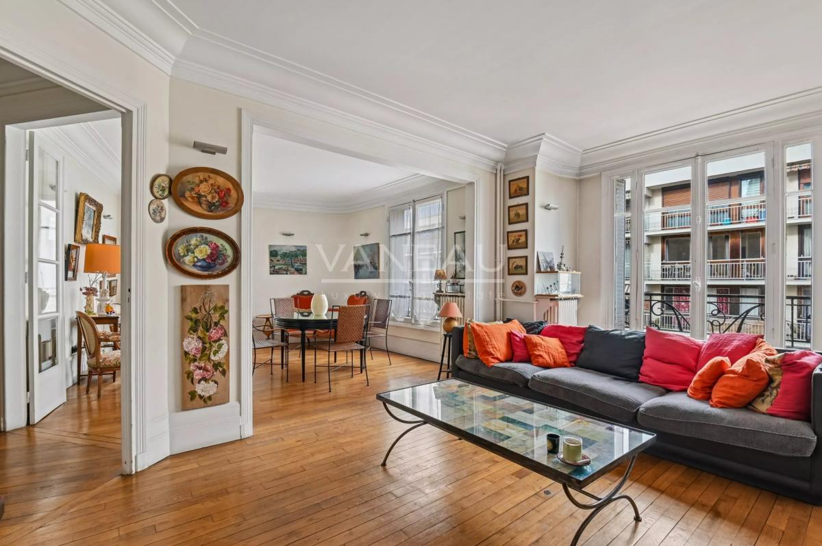 NEUILLY SUR SEINE - Exclusivité - Charme de l’ancien.