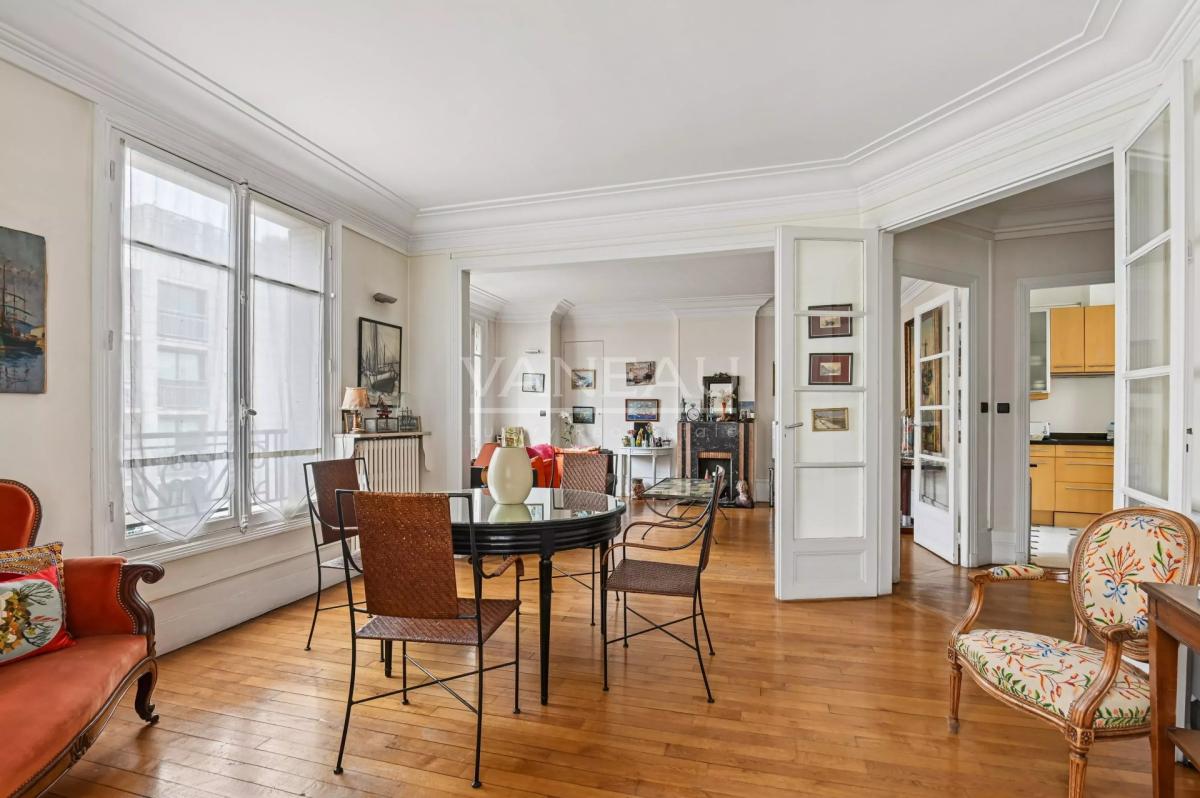 NEUILLY SUR SEINE - Exclusivité - Charme de l’ancien.