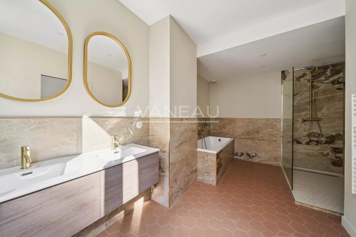 Boulogne-Billancourt – Maison familiale – Jardin – Terrasse – Ga