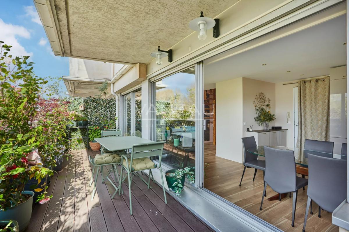 Neuilly - Duplex d’exception - Vue Seine, à proximité des commerces
