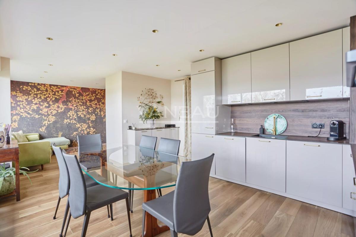 Neuilly - Duplex d’exception - Vue Seine, à proximité des commer