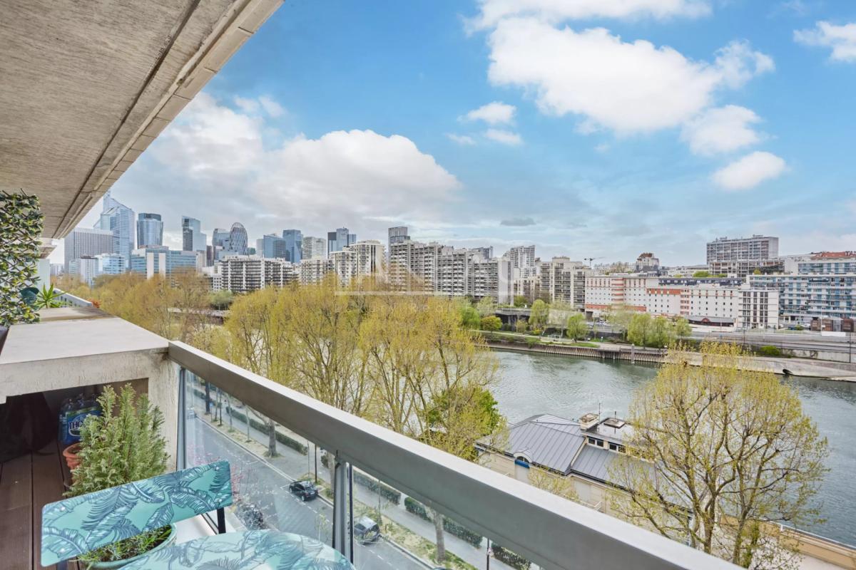 Neuilly - Duplex d’exception - Vue Seine, à proximité des commer