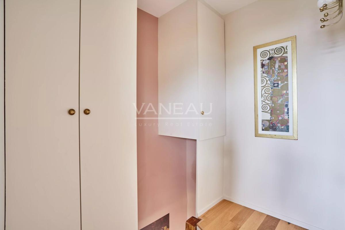 Neuilly - Duplex d’exception - Vue Seine, à proximité des commer