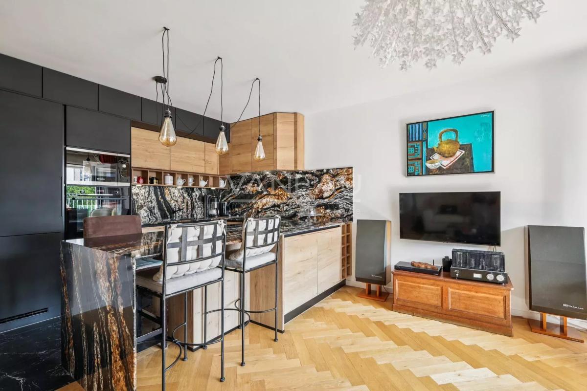 Boulogne Nord - Trois pièces avec balcon terrasse - Résidence 20