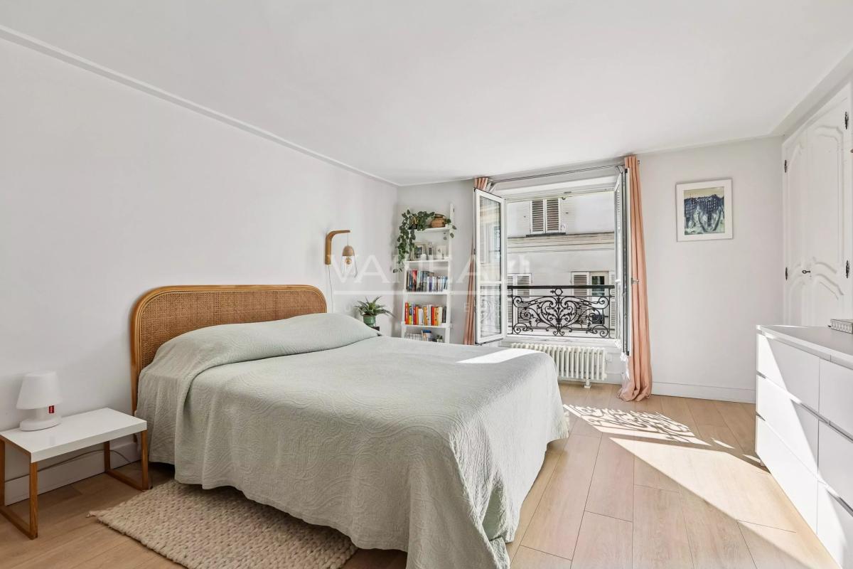 Proche Bon Marché – Appartement Deux Chambres