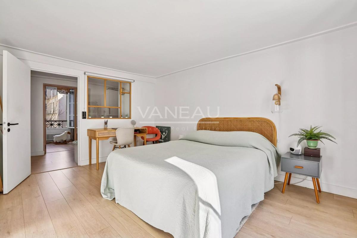 Proche Bon Marché – Appartement Deux Chambres