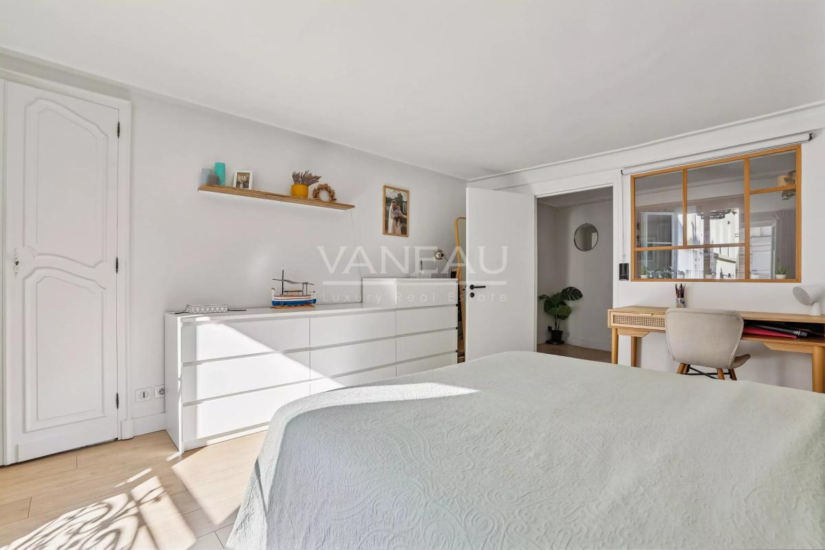 Proche Bon Marché – Appartement Deux Chambres