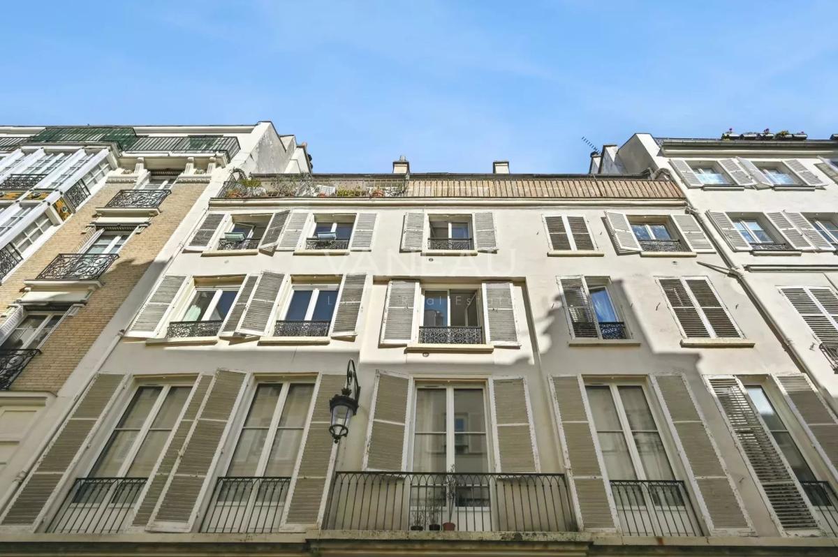 Proche Bon Marché – Appartement Deux Chambres