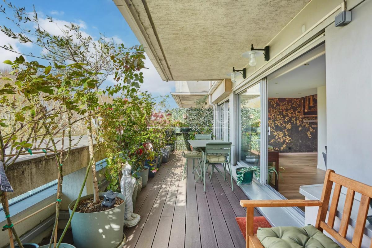 Neuilly - Duplex d’exception - Vue Seine, à proximité des commer