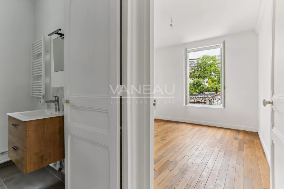 Meudon : Trois pièces refait à neuf,  sans vis à vis