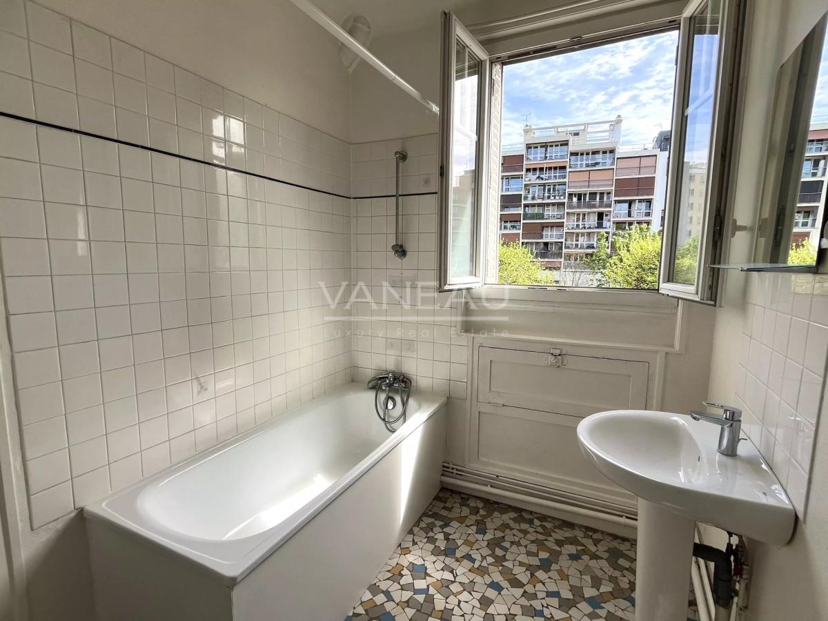 Meudon : deux pièces à rénover, sans vis à vis