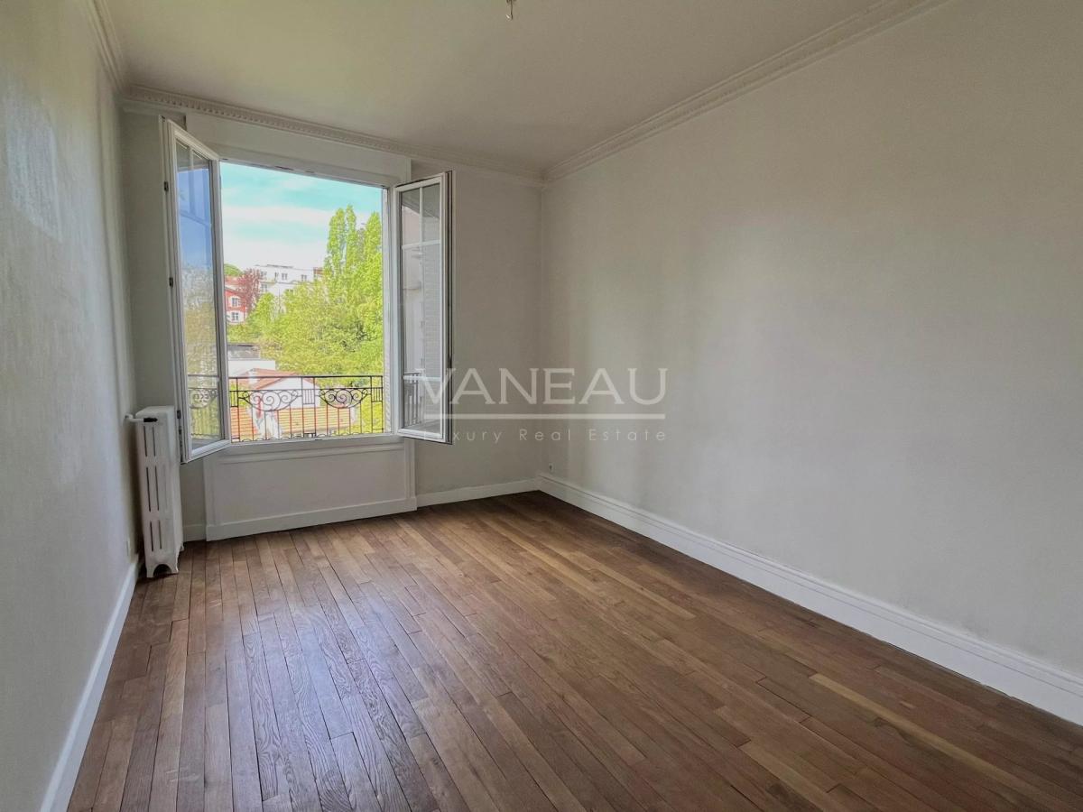 Meudon - 2 pièces à rénover, sans vis à vis