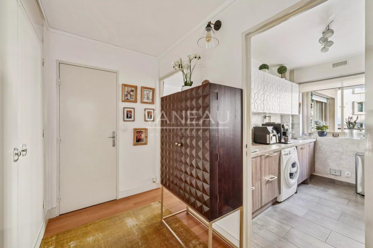 PARIS XVI - Auteuil - Sainte Perrine