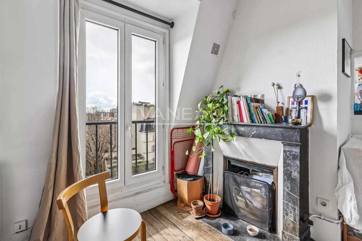 Paris XI - Belleville - Style Loft - Dernier étage - Vue dégagée