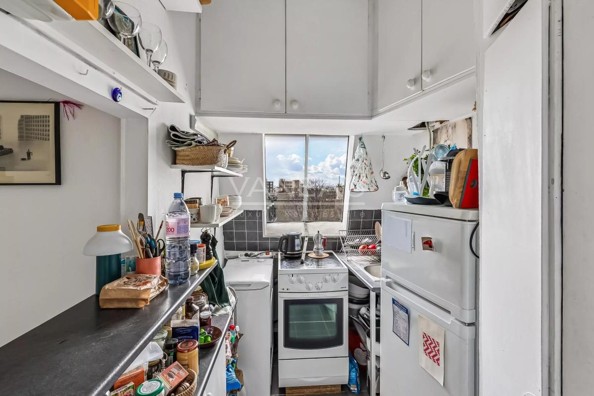 Paris XI - Belleville - Style Loft - Dernier étage - Vue dégagée