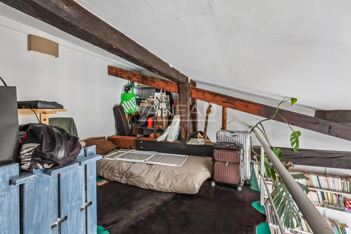 Paris XI - Belleville - Style Loft - Dernier étage - Vue dégagée