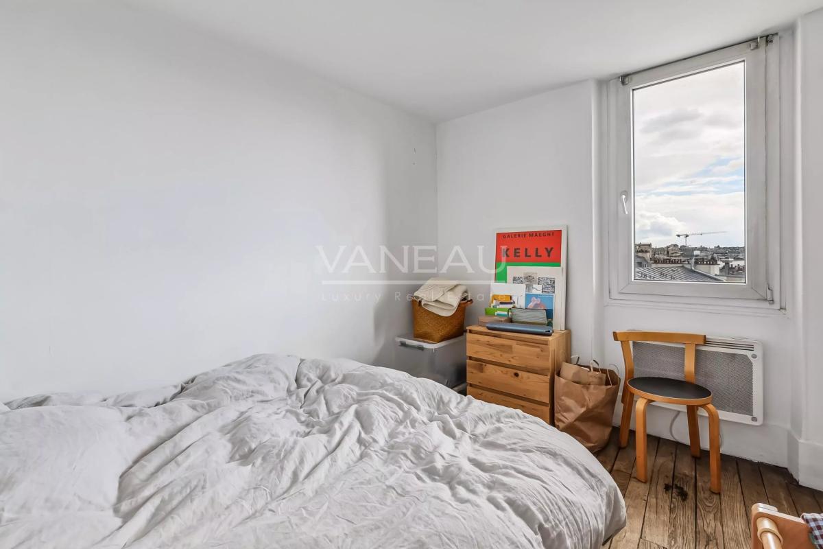 Paris XI - Belleville - Style Loft - Dernier étage - Vue dégagée