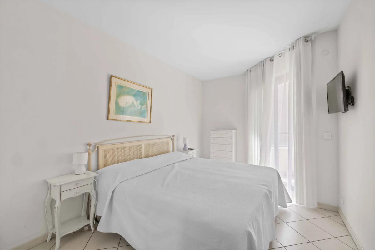 Cannes Banane Appartement 2 pièces dans une résidence récente