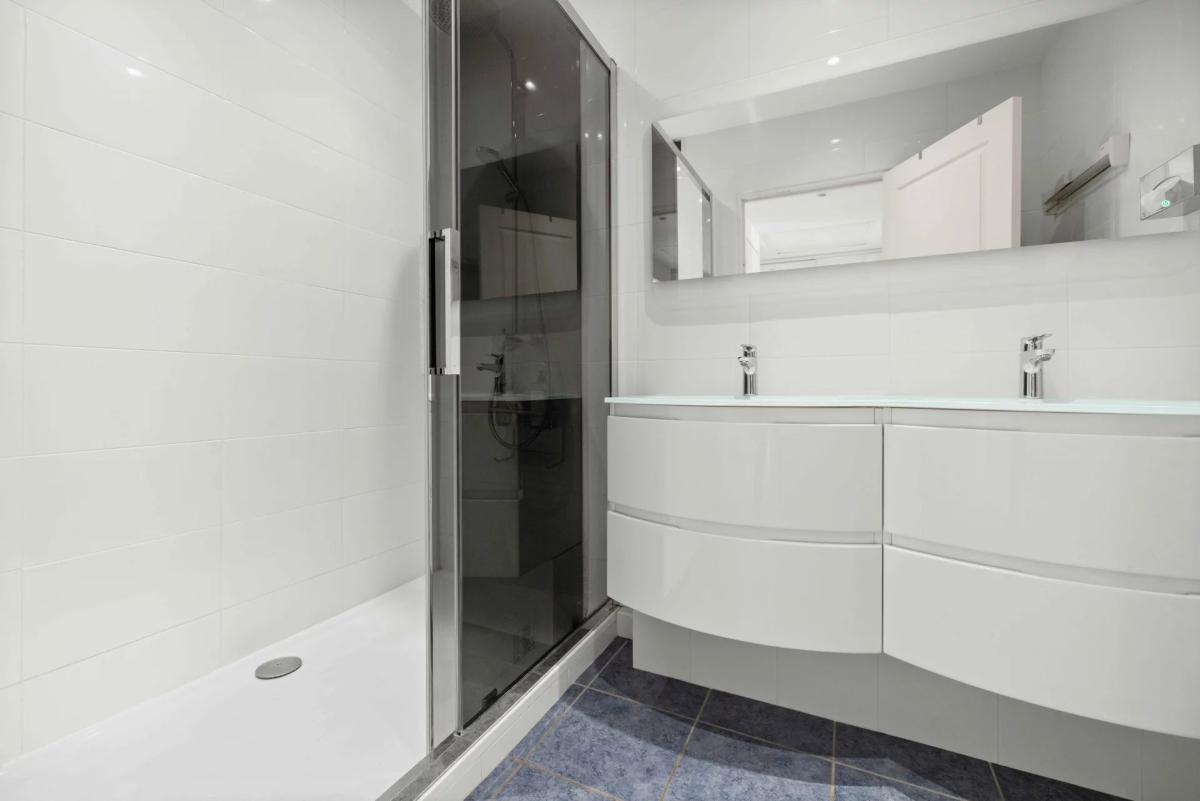 Cannes Banane Appartement 2 pièces dans une résidence récente