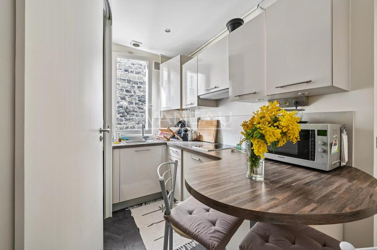 PARIS XVe - Pasteur/Montparnasse - Appartement familial en étage