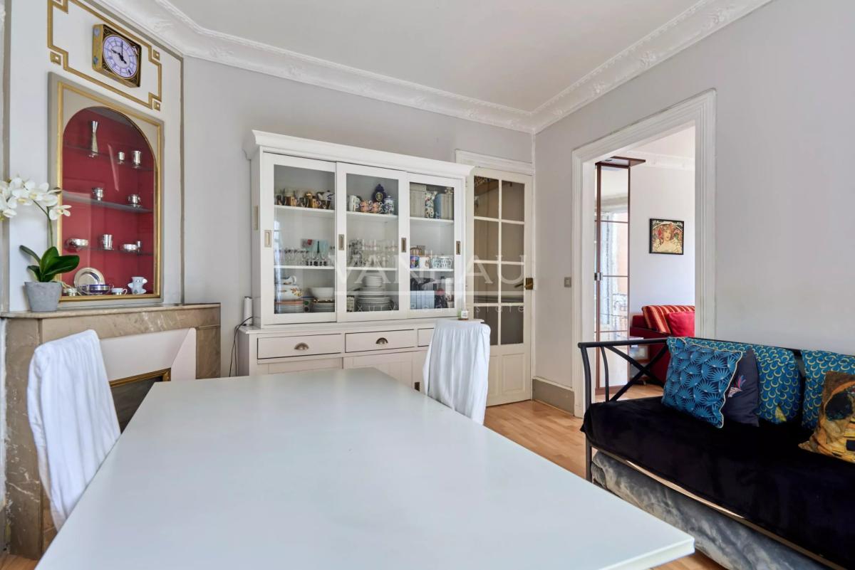 Paris XVe - Convention - Appartement trois pièces