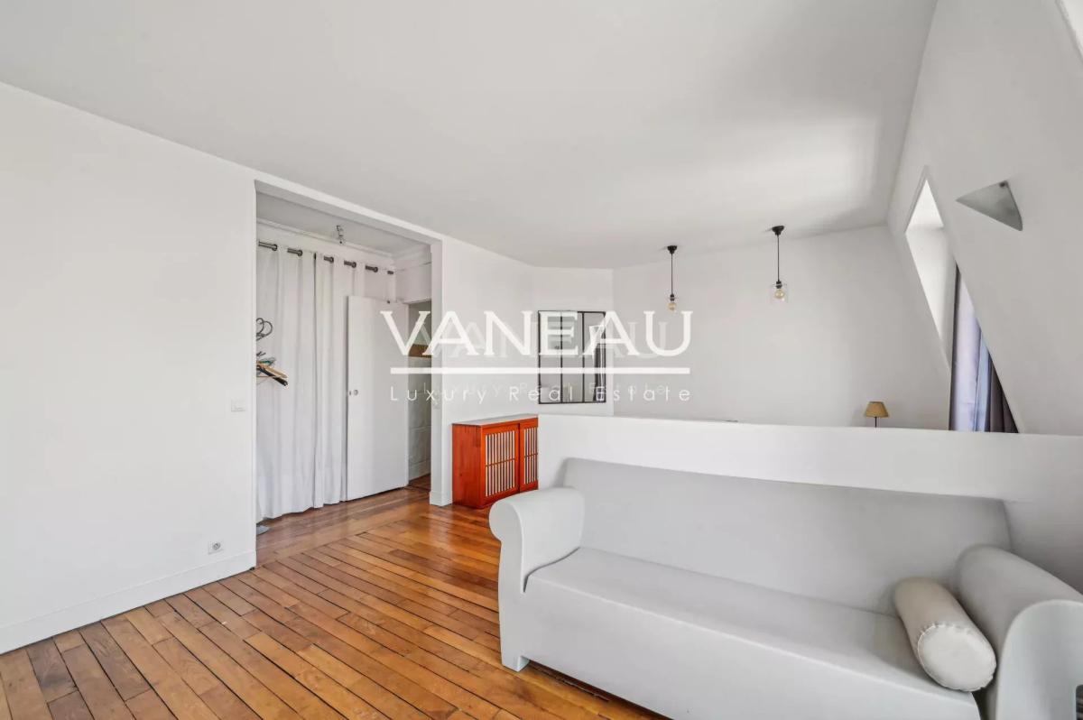 DUPLEX MEUBLÉ - PARIS XV