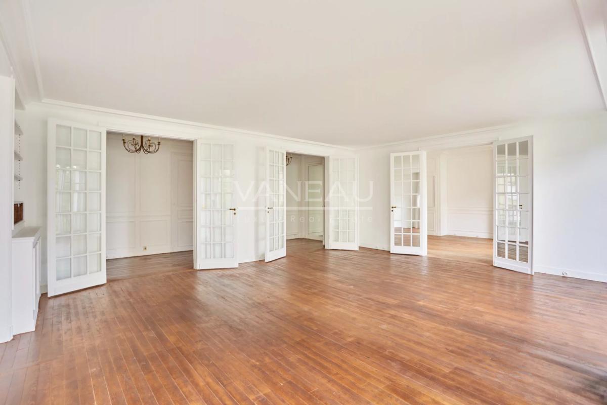 PARIS XVI – MICHEL ANGE-MOLITOR - PARC SAINTE-PERINE