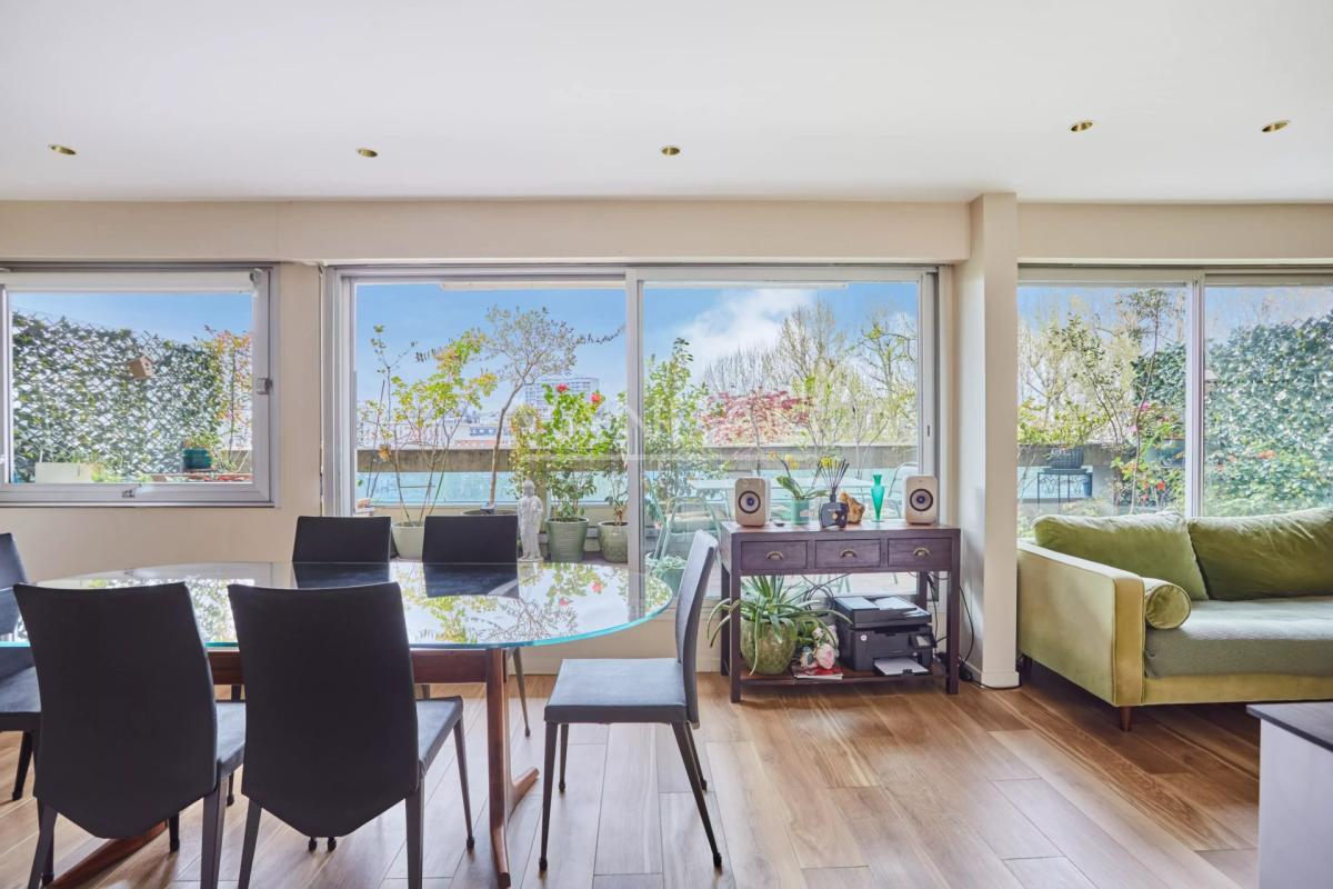 Neuilly - Duplex d’exception - Vue Seine, à proximité des commer