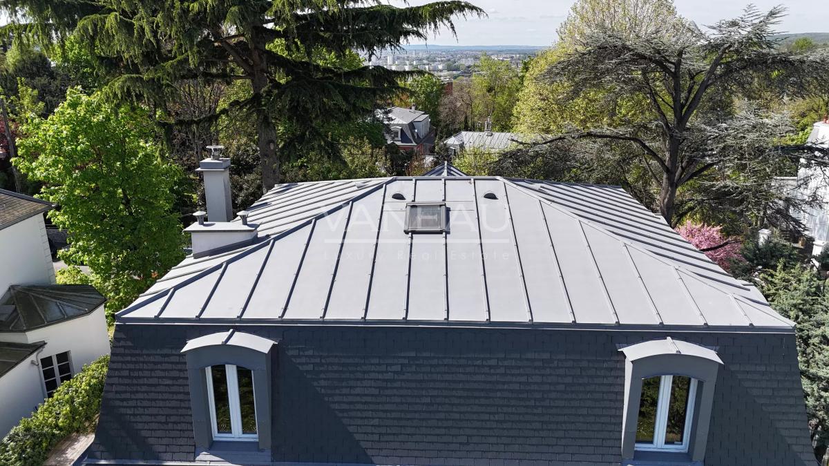 Montmorency – Élégante propriété Mansart d’exception, entièrement rénovée