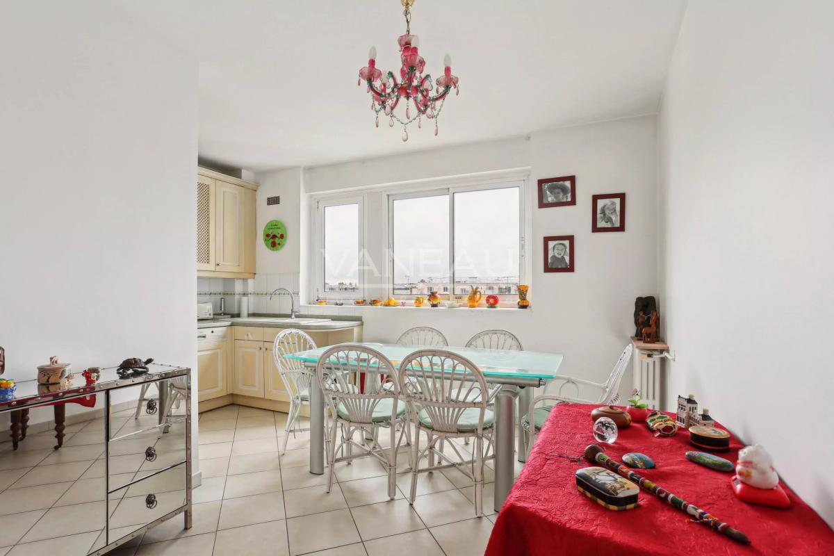 PARIS XVI - Auteuil Sud - Appartement familial avec balcon large