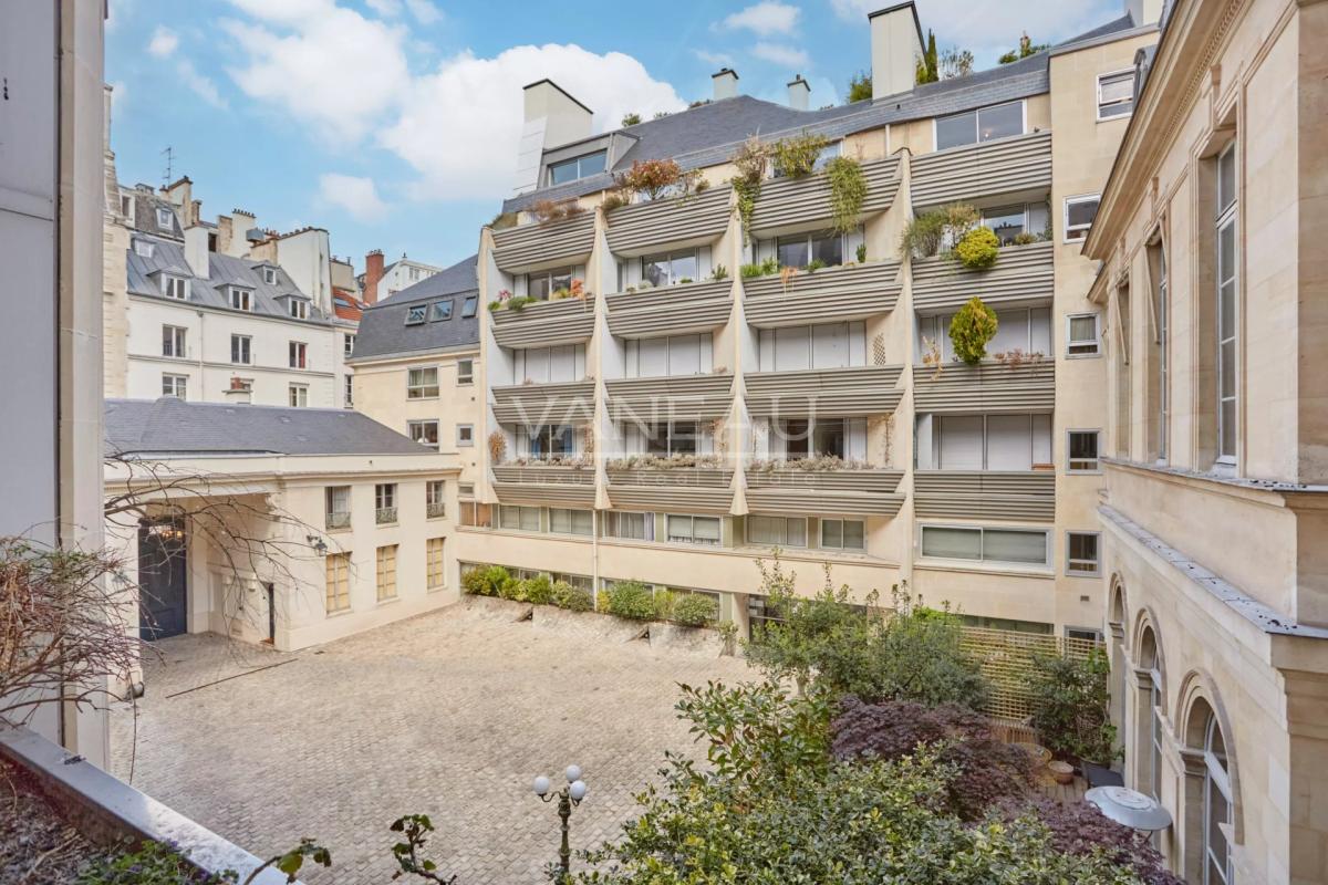 Paris VIIe - Bon Marché